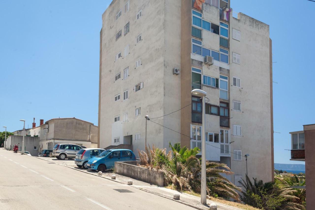 Apartment Dolores Makarska Bagian luar foto